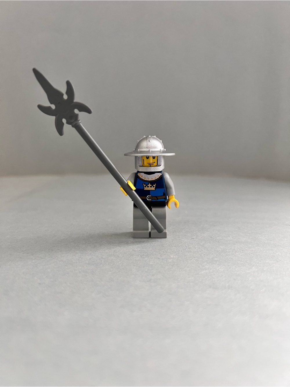 LEGO Castle Fantasy Era Crown Knight Quarters Minifigure